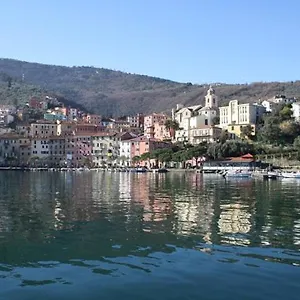 Carugio Del Fezzano Bed and breakfast